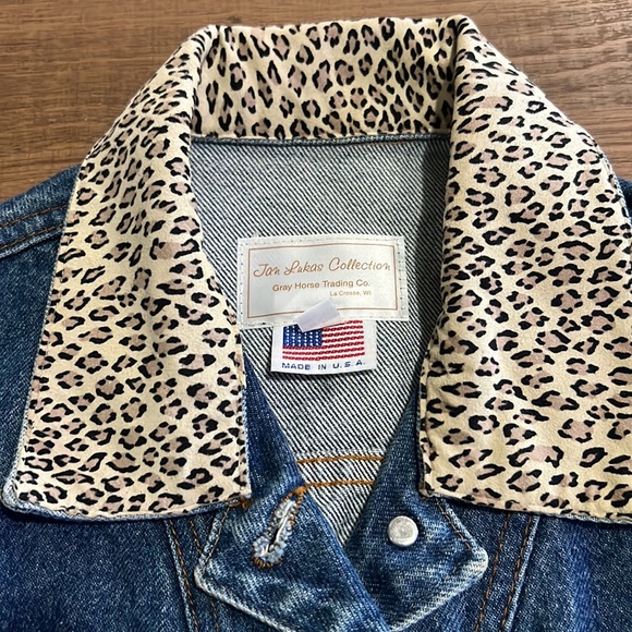 Vintage Jean vest with cheetah print details made in USA 100% cotton size small - Picture 10 of 10